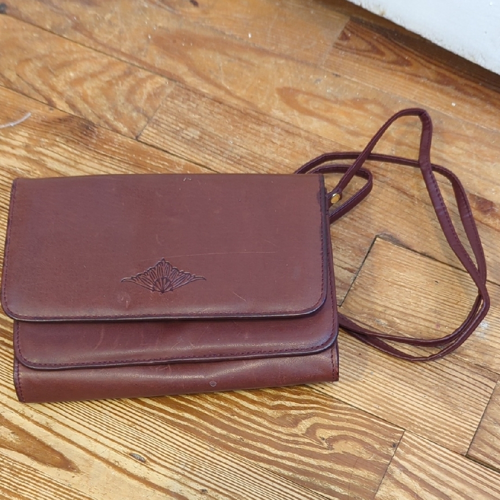 Buxton Brown Leather Clutch Wristlet